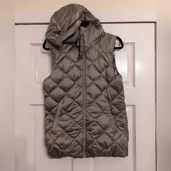lululemon athletica Jackets & Blazers - Lululemon The Fluffiest Vest Soft Earth / So Fly Butterfly Alarming Red Fatigue